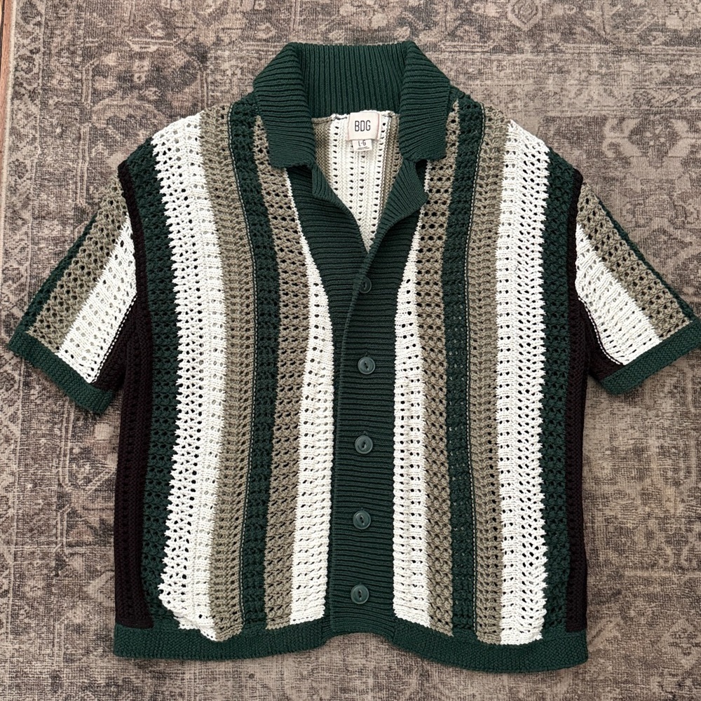 UO | Striped Crochet Button-Up S/S Cardigan in Forest Green, White & Taupe